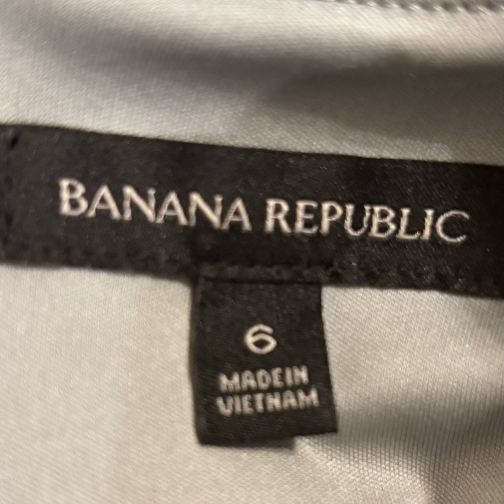 Banana Republic Charcoal beaded floral design sheath dress - Picture 2 of 5